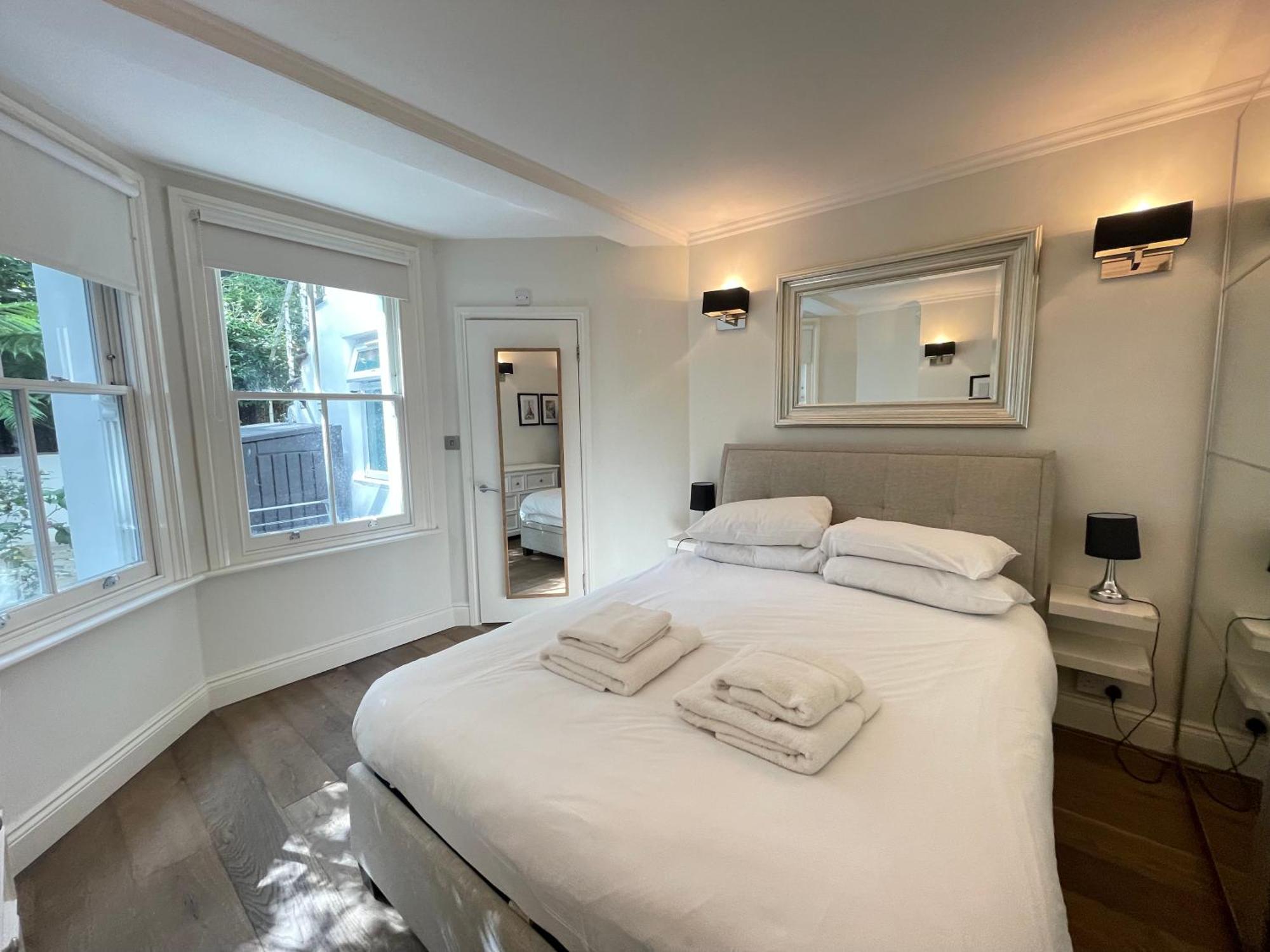 Apartamento Gorgeous 2bd Flat With Patio - South Kensington! Londres