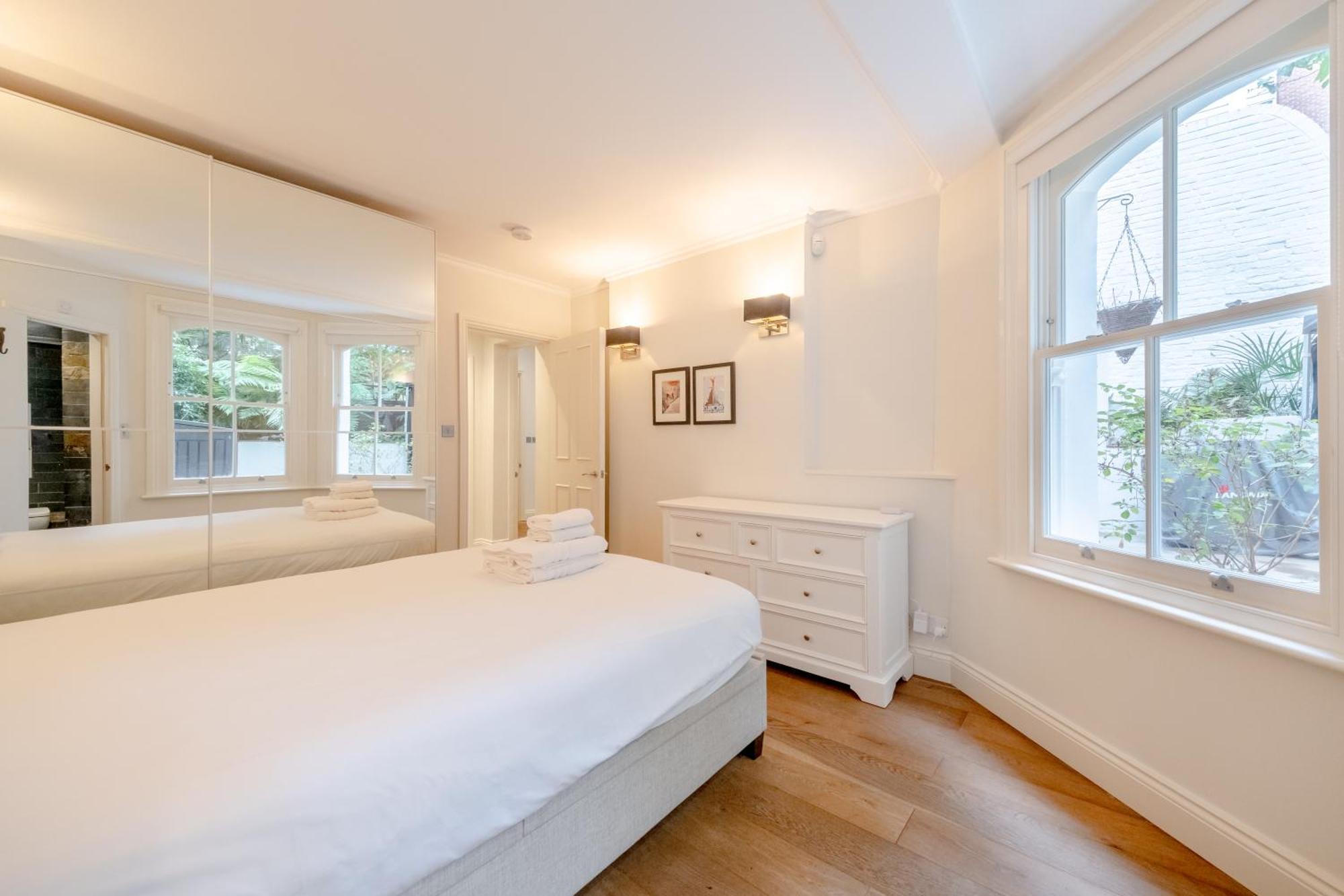 Apartamento Gorgeous 2bd Flat With Patio - South Kensington! Londres